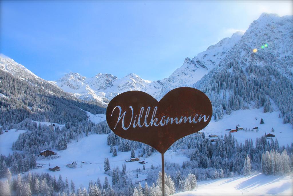 Gaestehaus Mathies Mittelberg Exterior photo