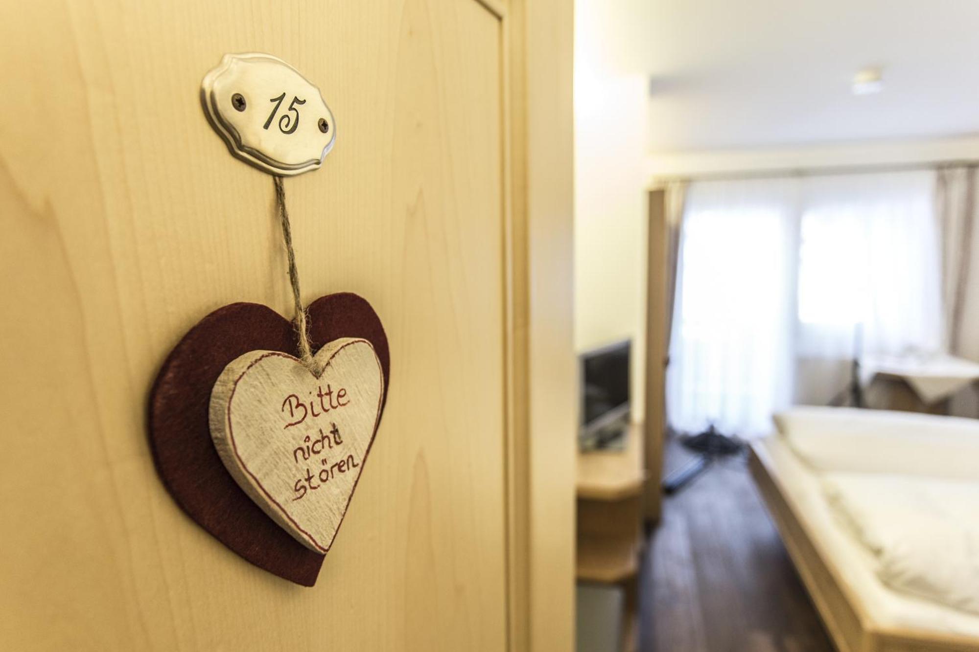 Gaestehaus Mathies Mittelberg Room photo